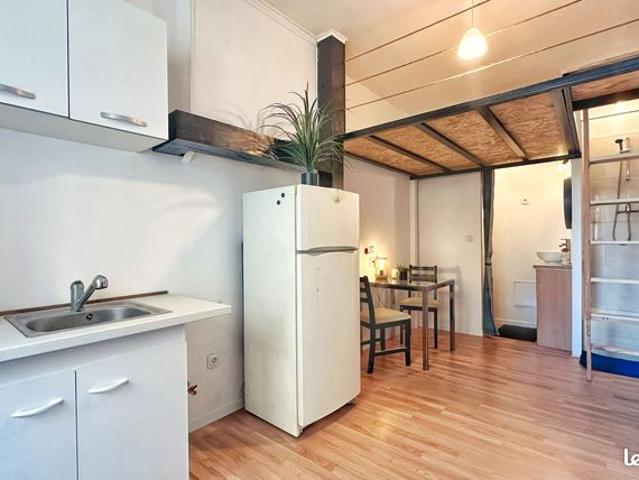 Studio 1 pièce 14 m²