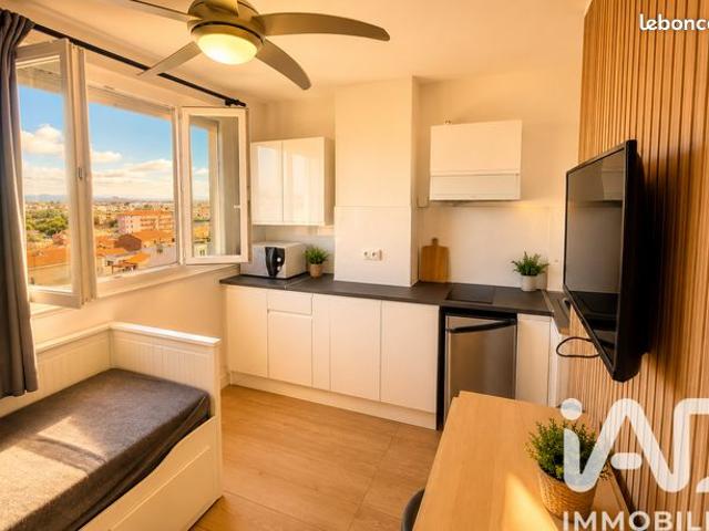 Studio 1 pièce 14 m²