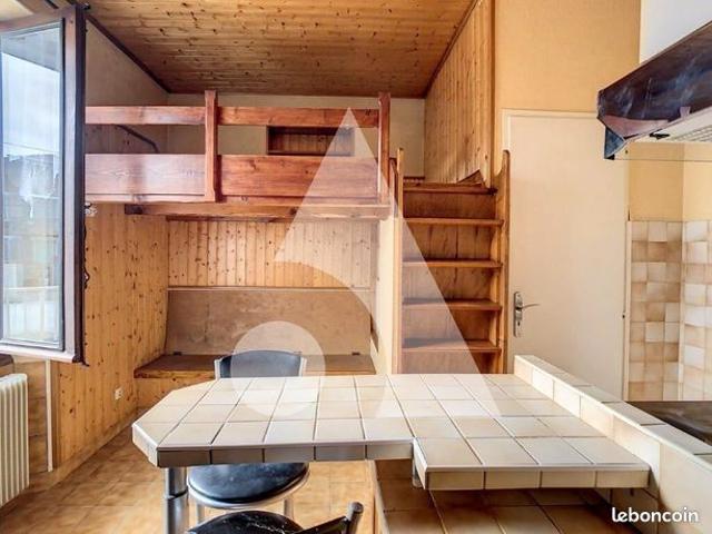 Studio 1 pièce 14 m²
