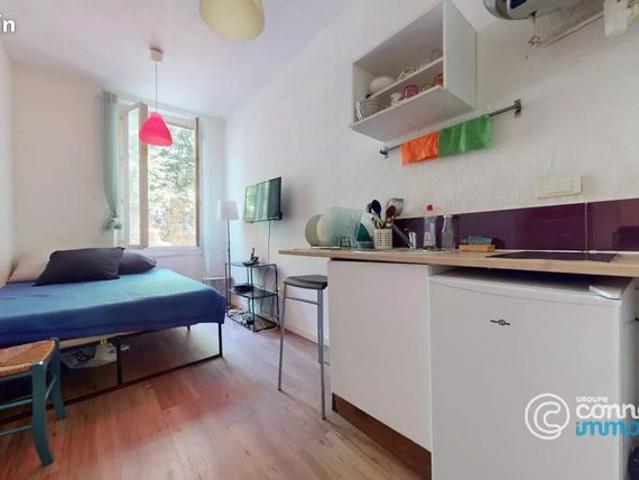 Studio 1 pièce 14 m²