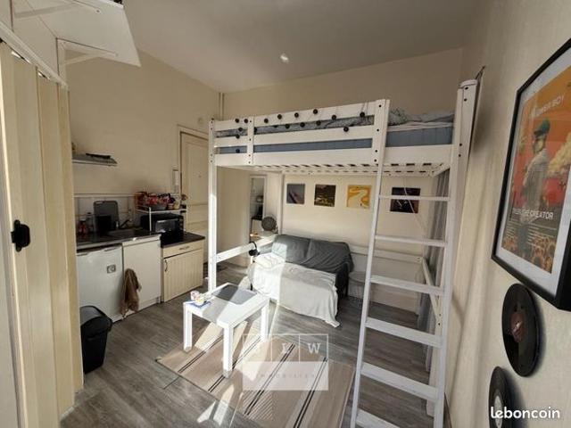 Studio 1 pièce 14 m²
