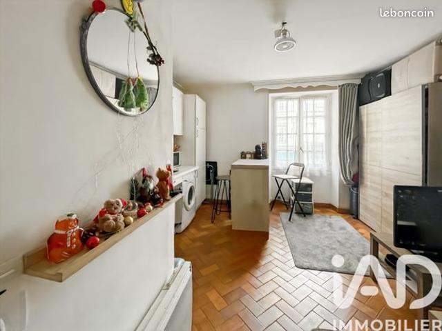 Studio 1 pièce 15 m²