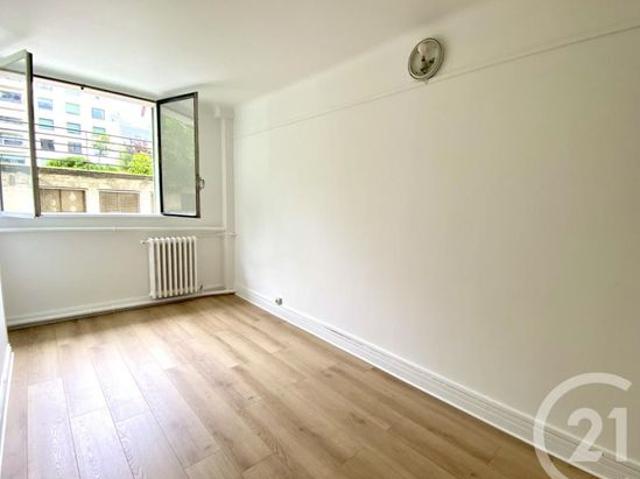 Studio 1 pièce 15 m²