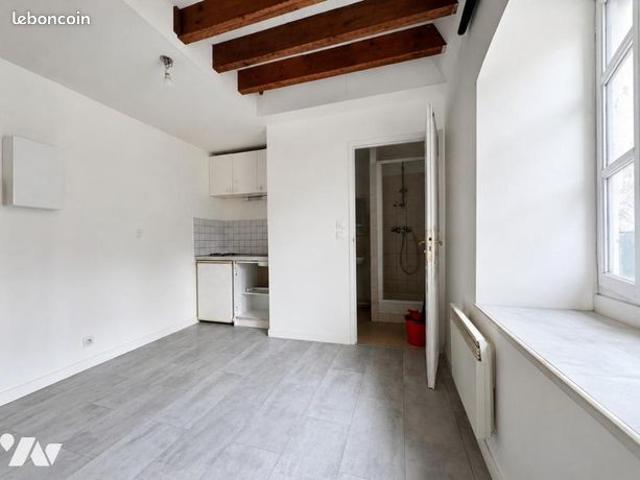 Studio 1 pièce 15 m²