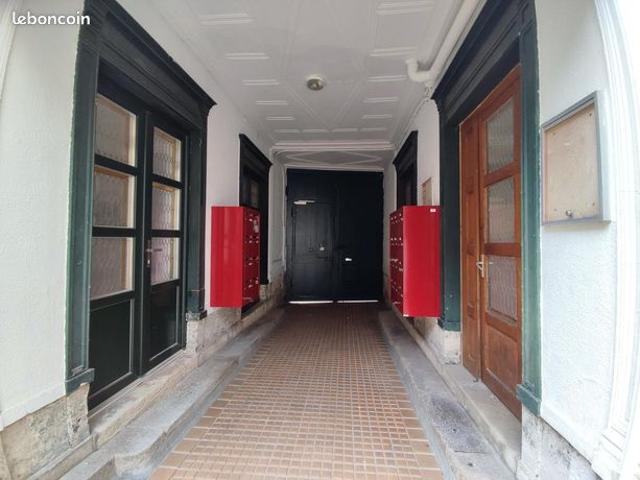 Studio 1 pièce 15 m²