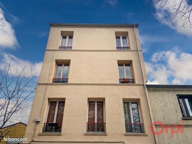 Studio 1 pièce 15 m²