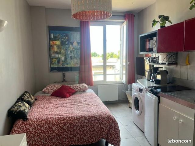 Studio 1 pièce 15 m²