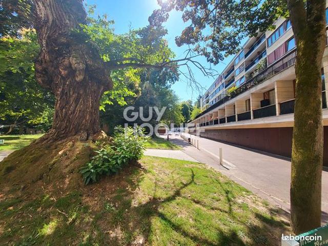 Studio 1 pièce 15 m²
