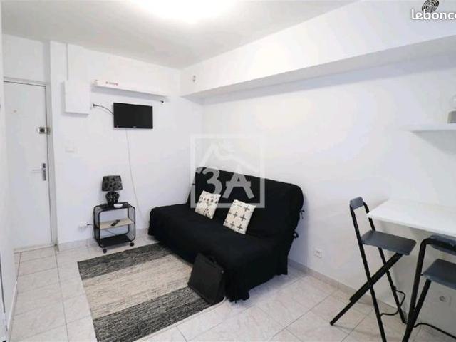 Studio 1 pièce 15 m²