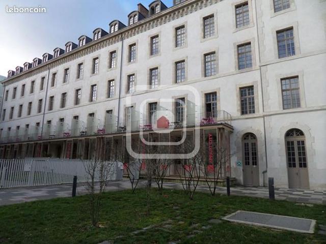 Studio 1 pièce 15 m²