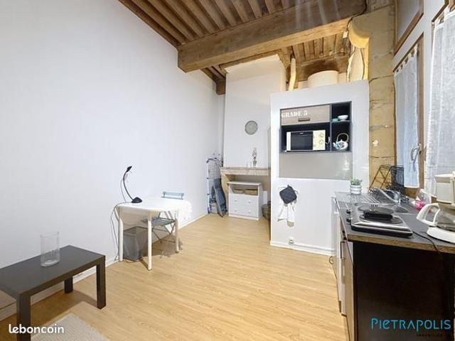 Studio 1 pièce 15 m²
