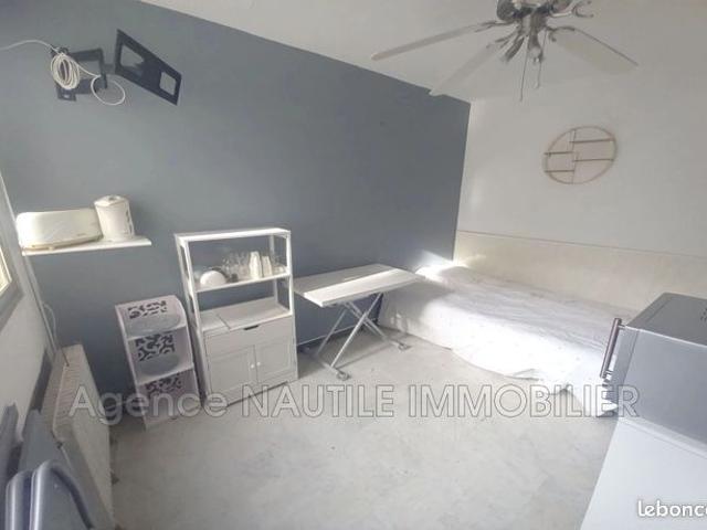 Studio 1 pièce 15 m²