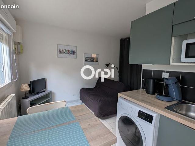 Studio 1 pièce 16 m²