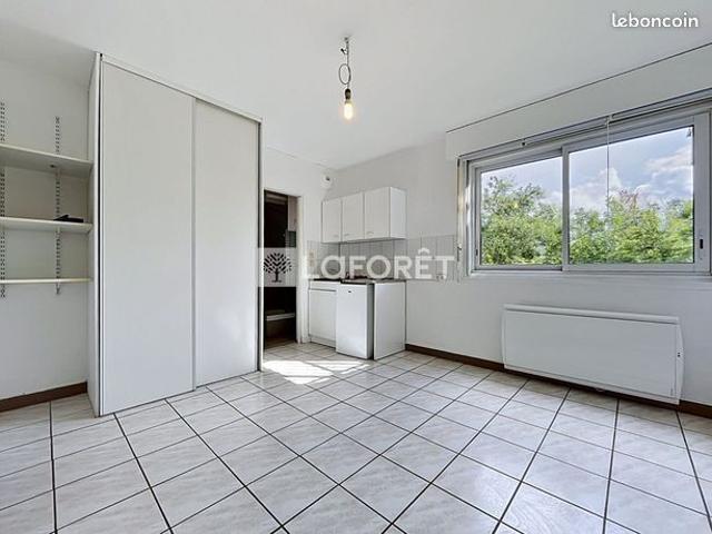 Studio 1 pièce 16 m²