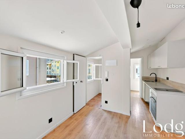 Studio 1 pièce 16 m²