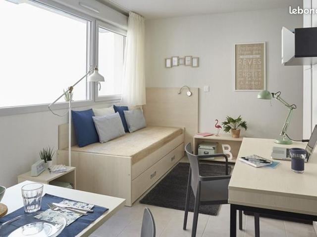 Studio 1 pièce 16 m²