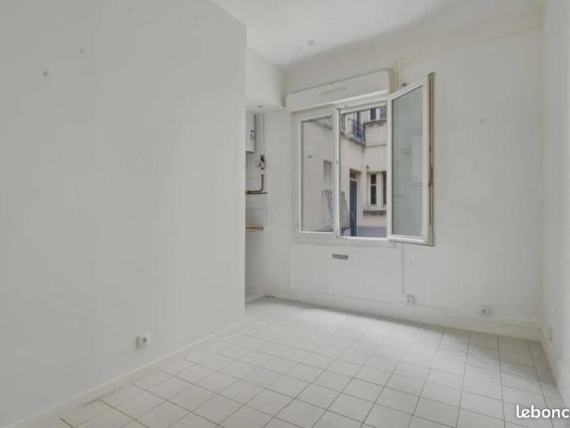 Studio 1 pièce 16 m²
