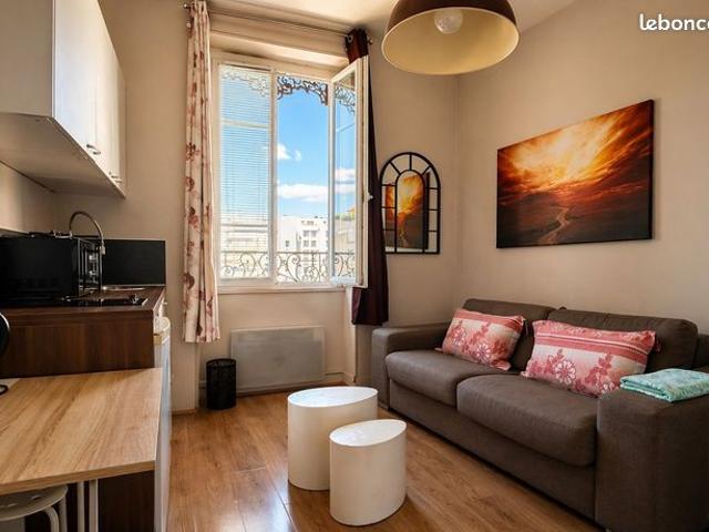 Studio 1 pièce 16 m²