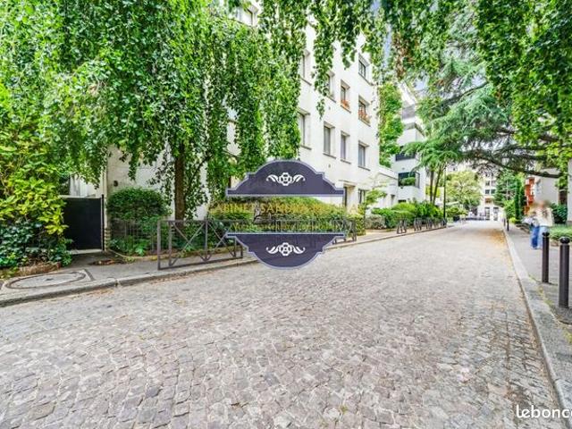 Studio 1 pièce 16 m²