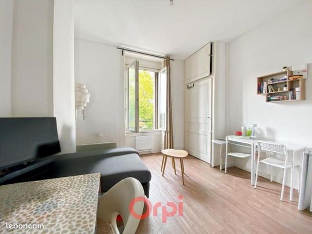 Studio 1 pièce 16 m²