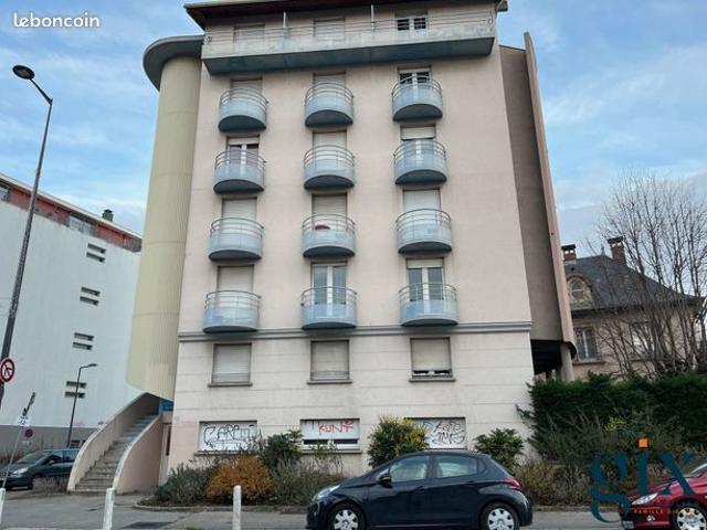 Studio 1 pièce 16 m²