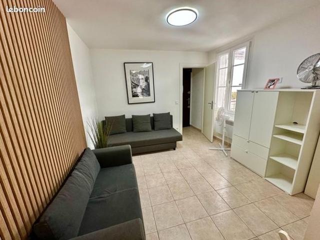 Studio 1 pièce 16 m²