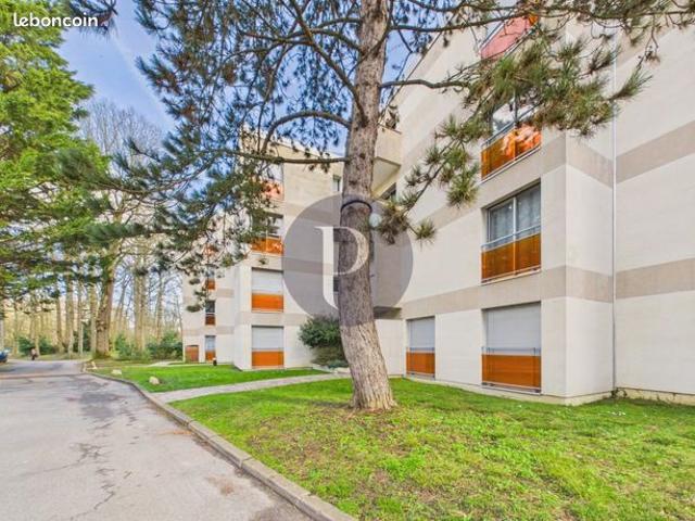 Studio 1 pièce 16 m²