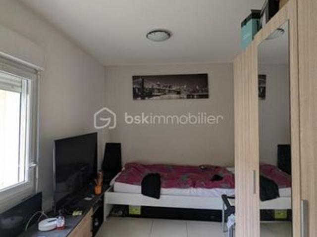 Studio 1 pièce 16 m²