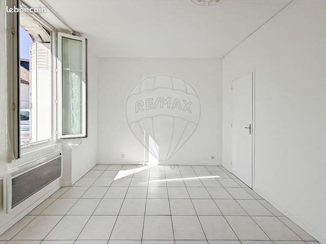Studio 1 pièce 16 m²