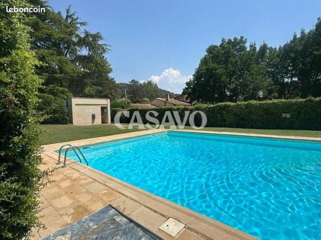 Studio 1 pièce 16 m²