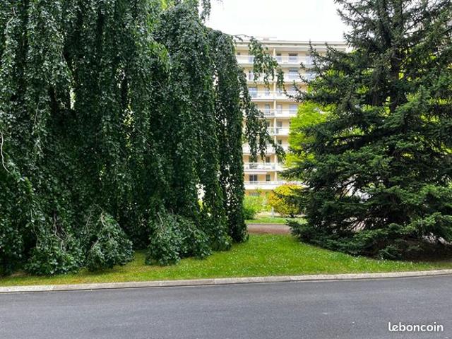 Studio 1 pièce 16 m²