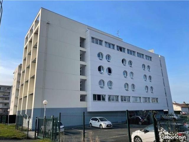 Studio 1 pièce 18 m²