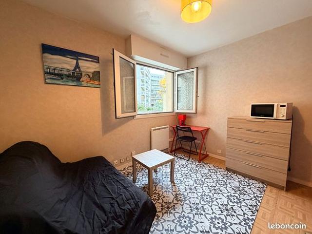 Studio 1 pièce 18 m²