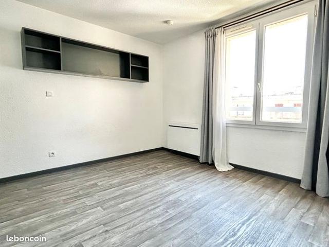 Studio 1 pièce 18 m²