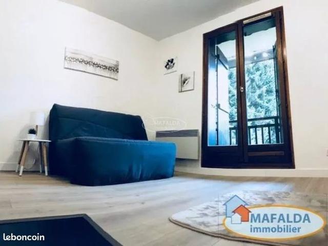 Studio 1 pièce 18 m²