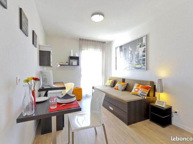 Studio 1 pièce 18 m²