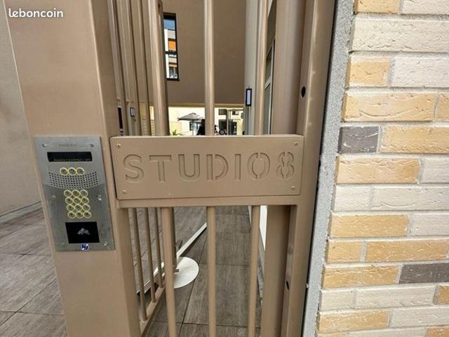 Studio 1 pièce 18 m²