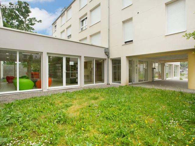 Studio 1 pièce 18 m²