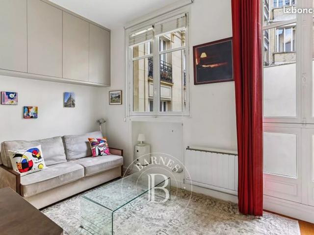 Studio 1 pièce 18 m²