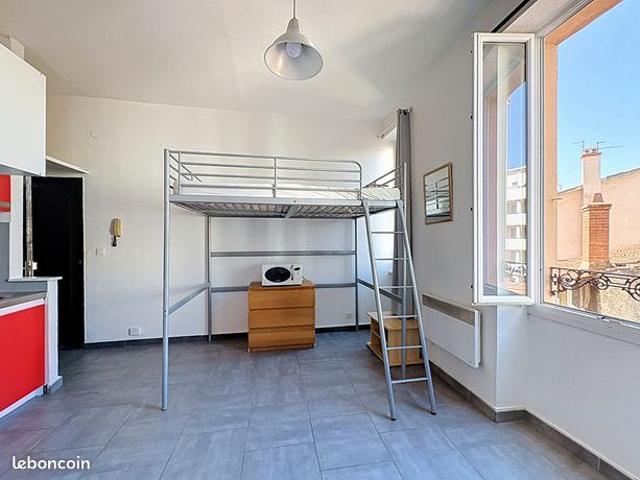 Studio 1 pièce 18 m²