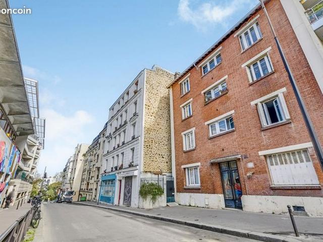 Studio 1 pièce 18 m²