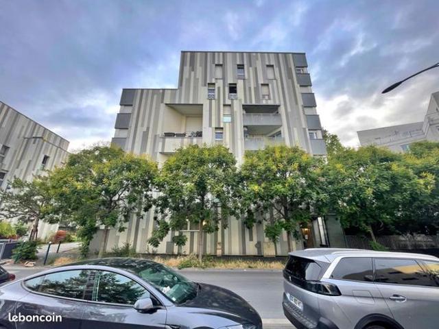 Studio 1 pièce 18 m²