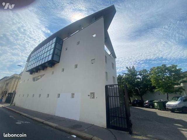 Studio 1 pièce 18 m²