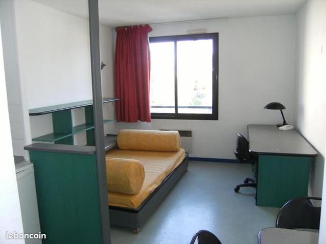 Studio 1 pièce 18 m²