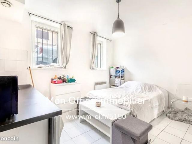Studio 1 pièce 18 m²