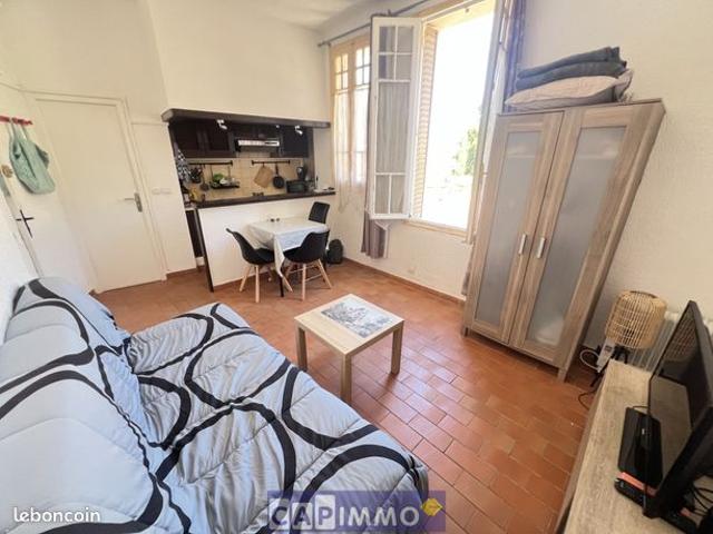 Studio 1 pièce 18 m²