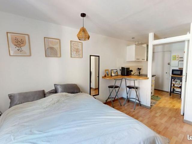 Studio 1 pièce 18 m²