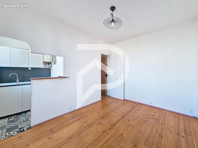 Studio 1 pièce 18 m²