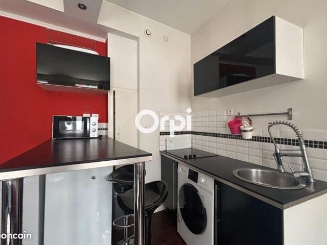Studio 1 pièce 18 m²