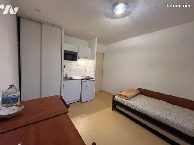 Studio 1 pièce 18 m²